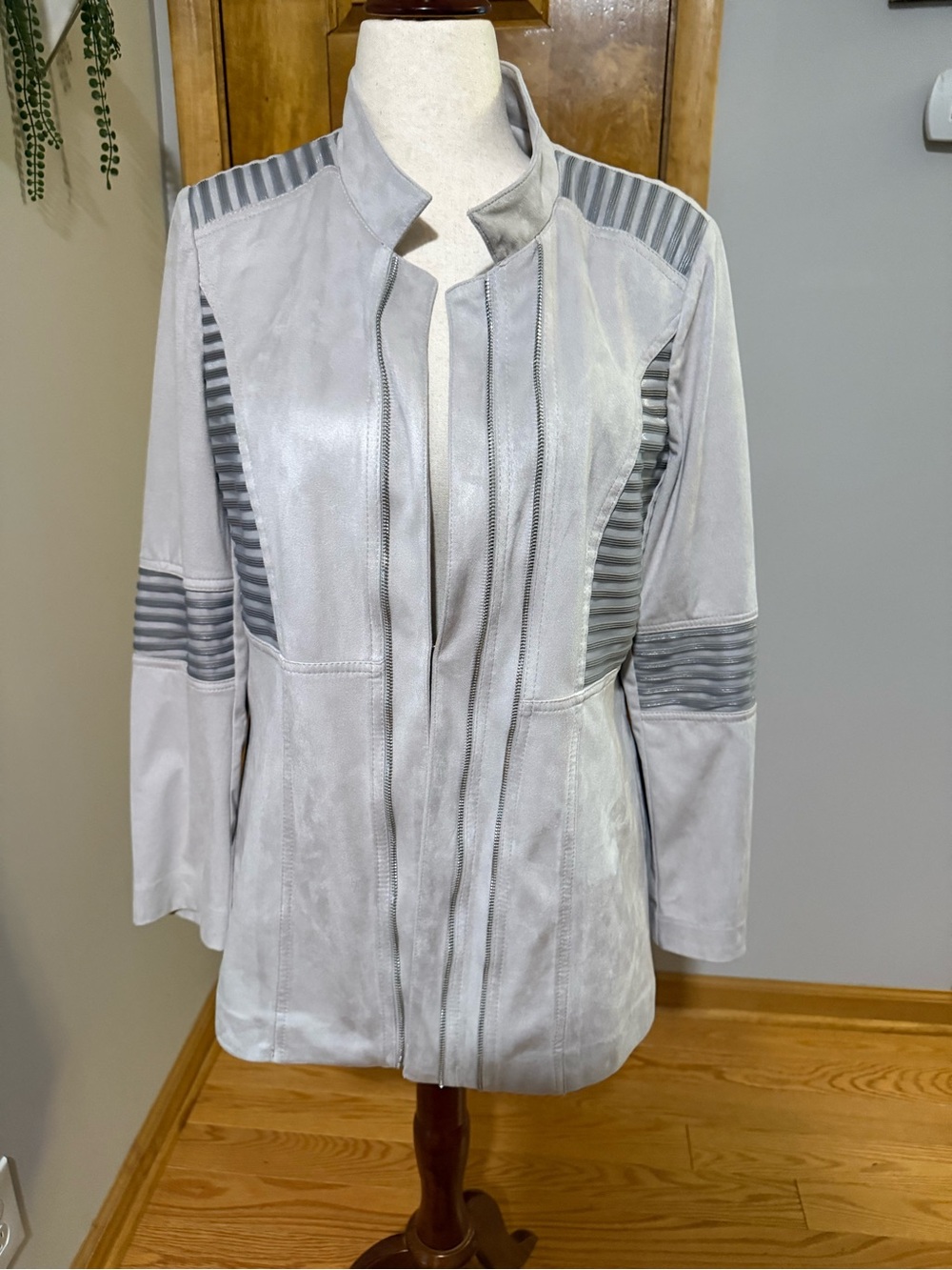 Women's Light Gray Suede-Effect Long Blazer Jacket size 14